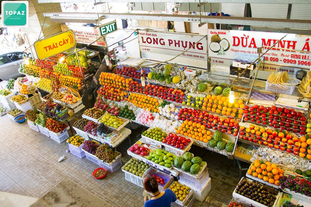 Tầng 1 Chợ Đà Lạt sẽ có đa dạng và phong phú của các loại trái cây